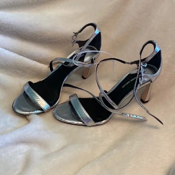 ANTONIO MELANI | Shoes | Nwot Antonio Melani Silver Heels  display picture 1